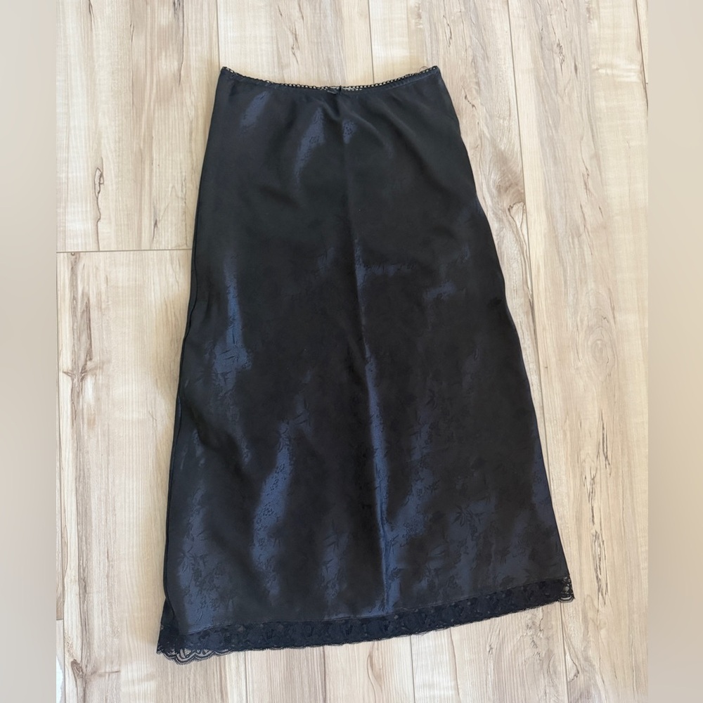Silky Flower Print Black Skirt